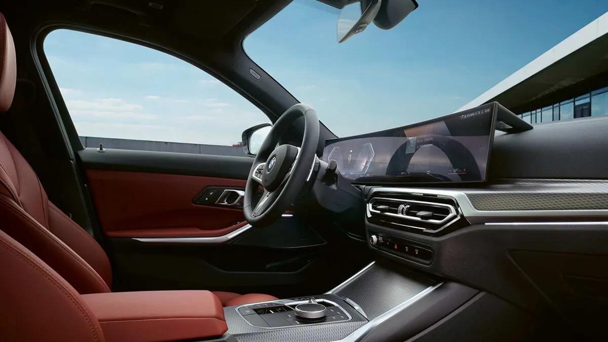 BMW 3 Series thumbnail 6