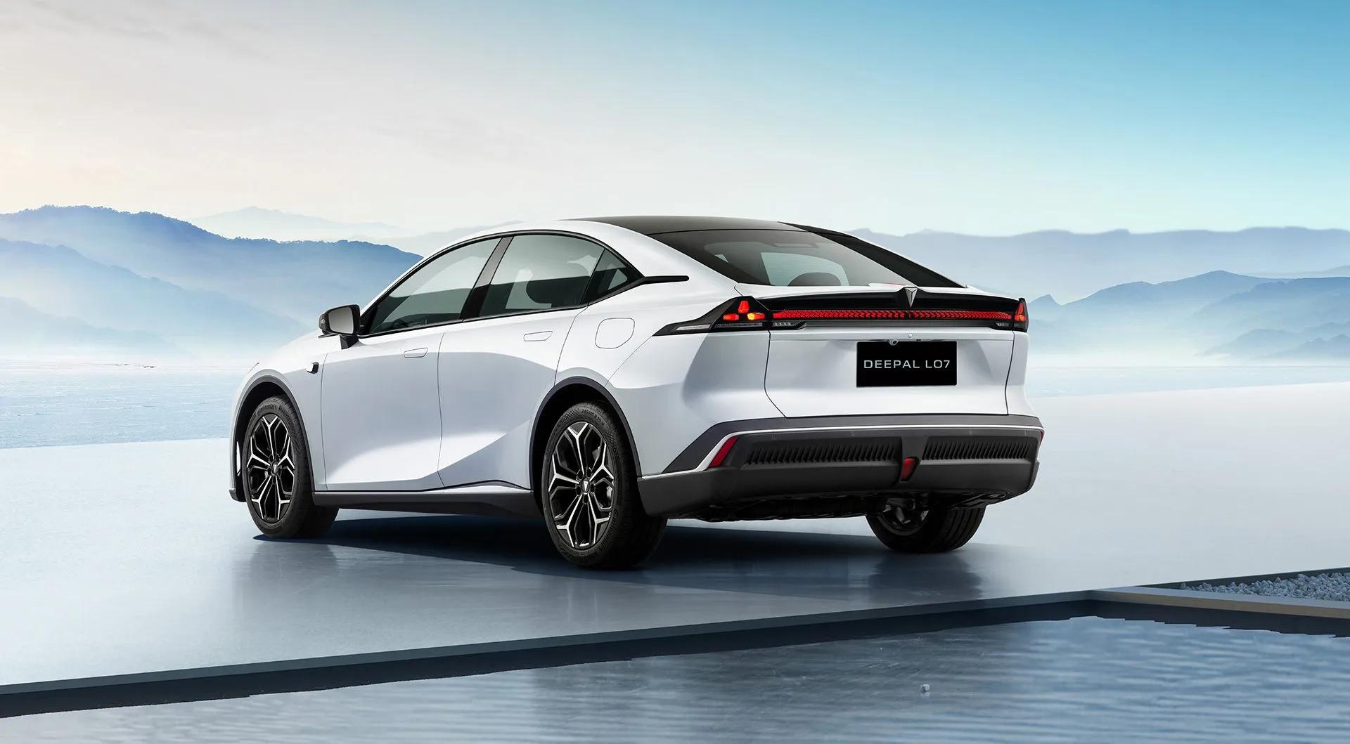 Changan Deepal L07 thumbnail 5